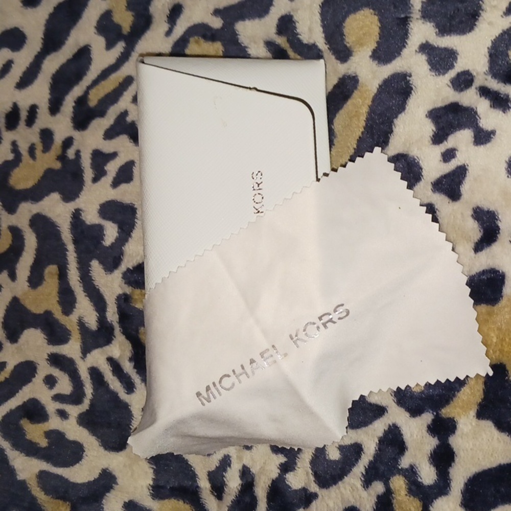 Michael Kors Prescription Eyeglasses - Picture 4 of 4